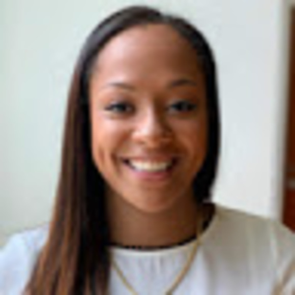 Meet your Posher, Stephanie - Picture 1 of 1